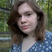 Hannah Collins, white woman with long light brown hair